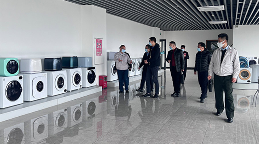 分享交流！鶴山市領(lǐng)導以及書(shū)記一同到訪(fǎng)金環(huán)電器