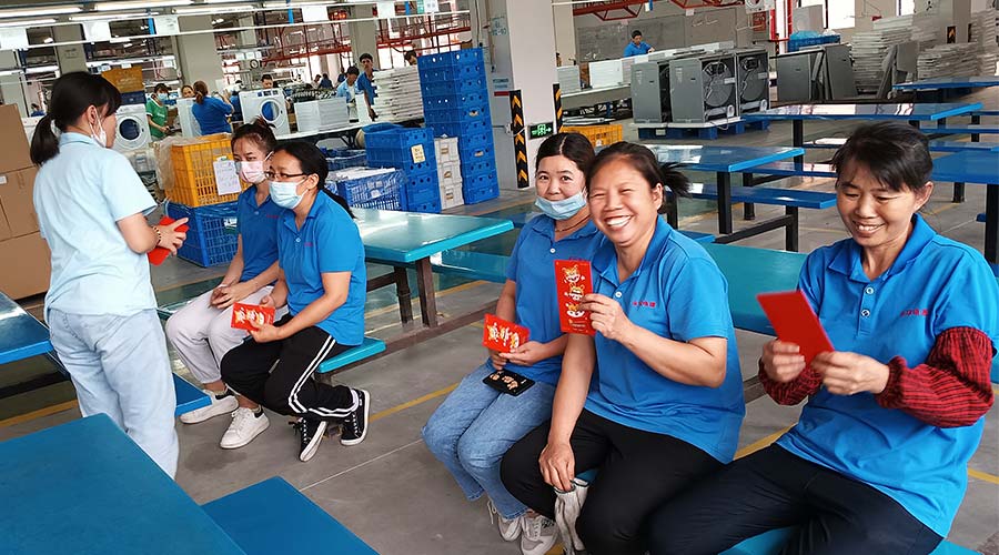 傳遞溫暖 分享快樂(lè )！金環(huán)電器給員工送上生日祝福