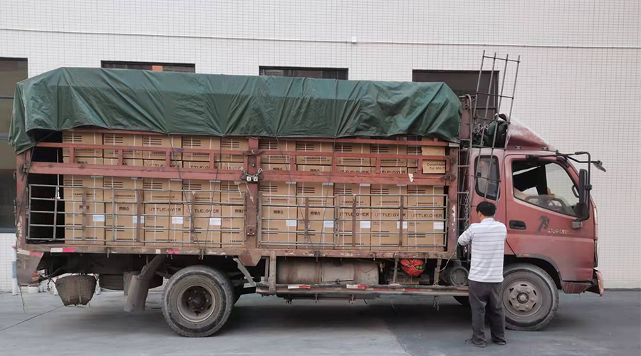 15天，金環(huán)電器順利完成電商客戶(hù)的內衣干衣機出貨